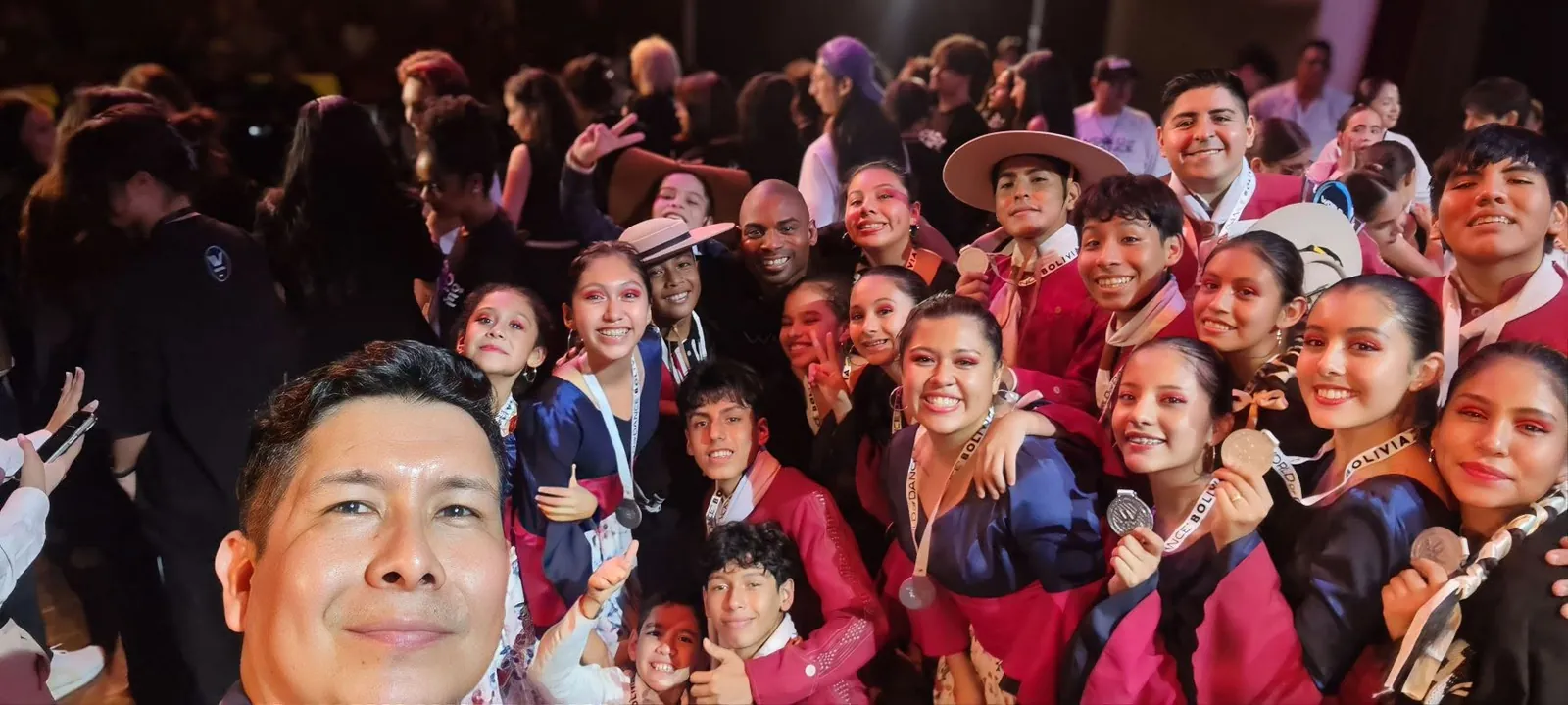 Familia Quebracho celebrando