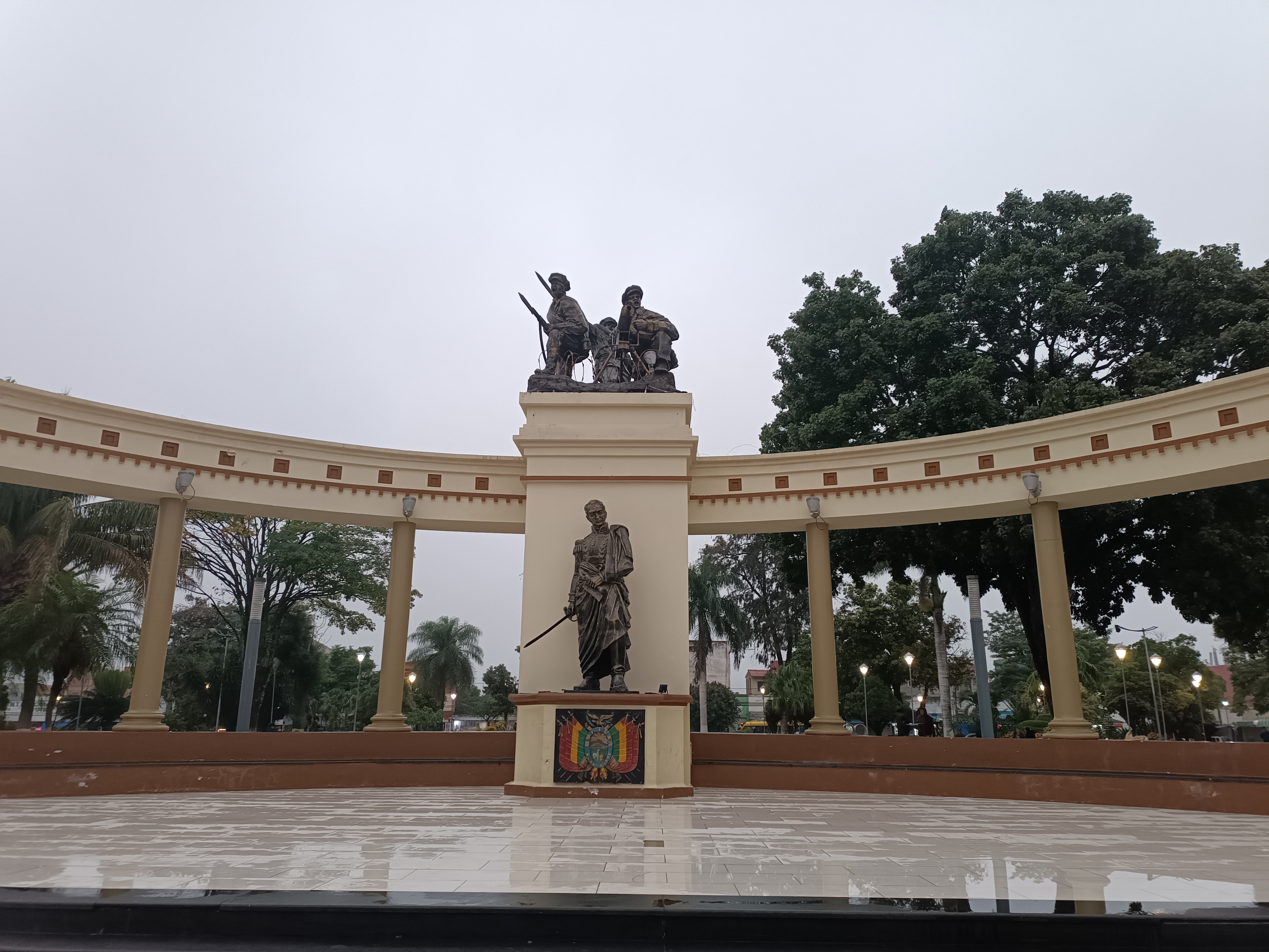 Plaza principal de Yacuiba